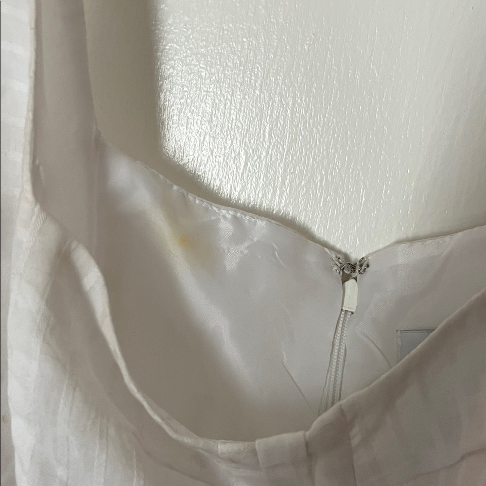 White sundress - Picture 7 of 7